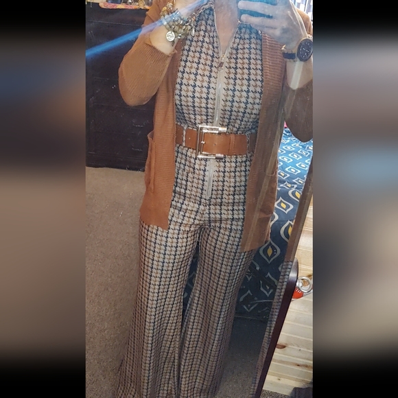 Stylish Houndstooth Jumpsuit - Black and Tan - Picture 7 of 7